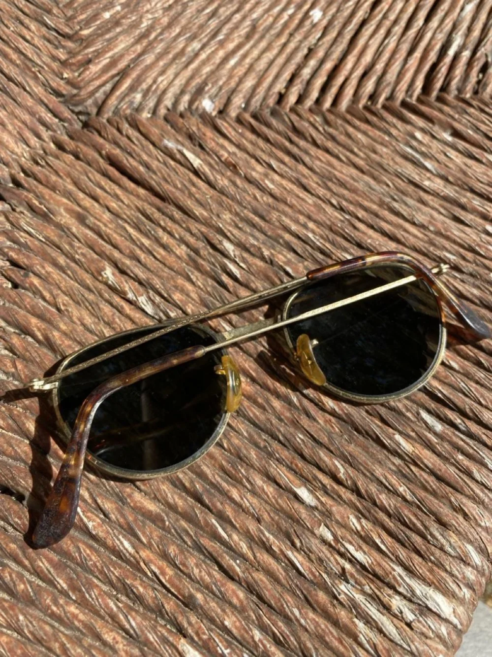 Vintage Ray-Ban Bausch & Lomb Aviator Sunglasses Gold Arista Made in USA BL
